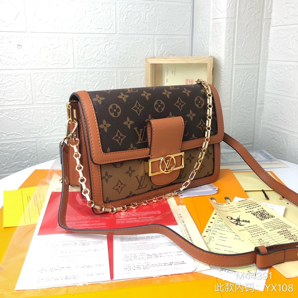 ルイヴィトンバッグ側面デザイン